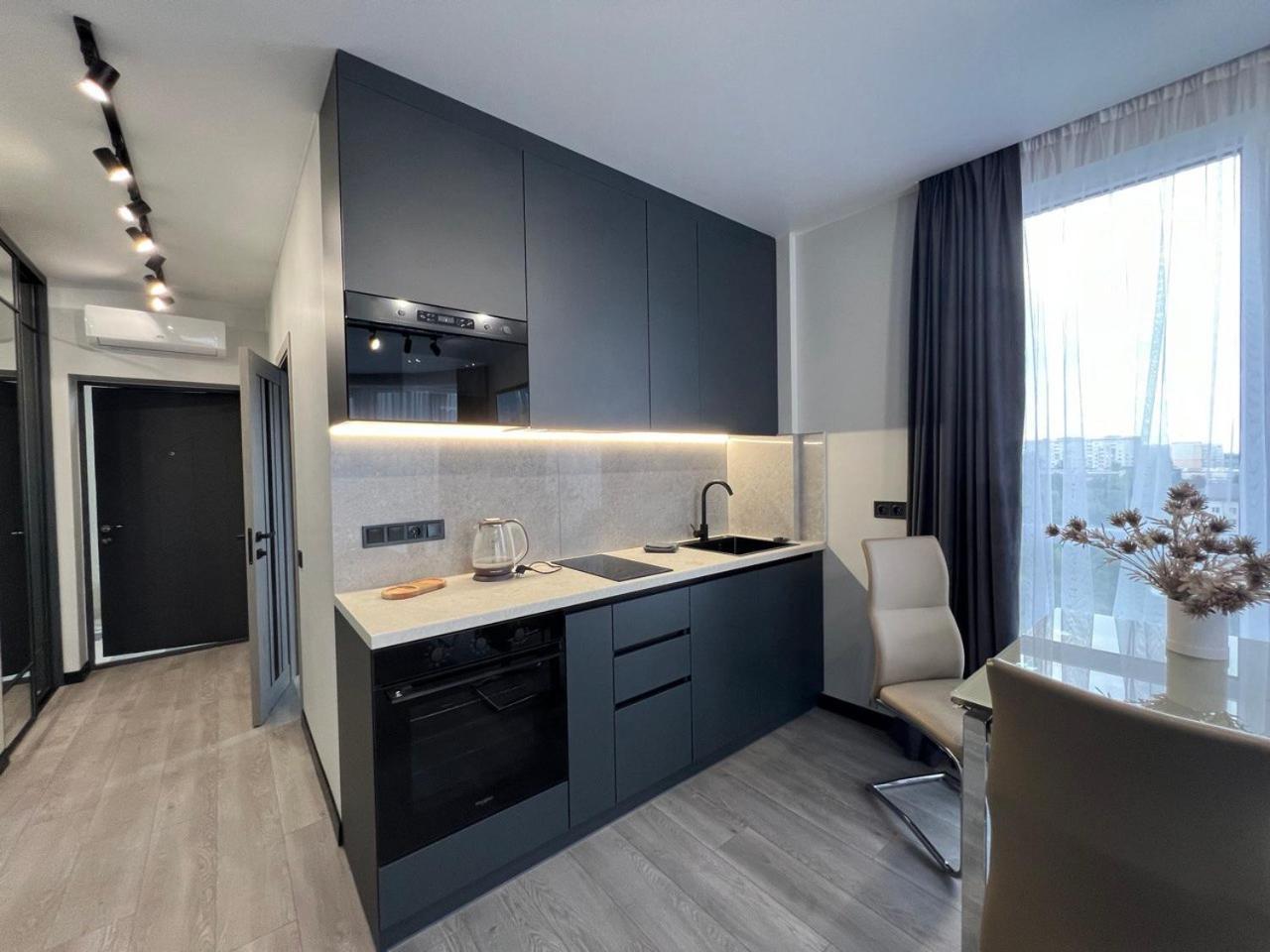 Apartments Vip Avalon Liov Exterior foto
